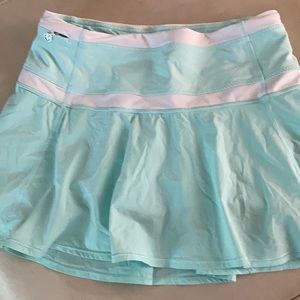 LULULEMON skort Aqua sz.8